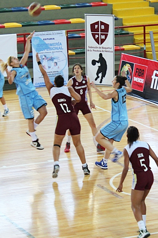 Buena jornada para los combinados femeninos del baloncesto venezolano